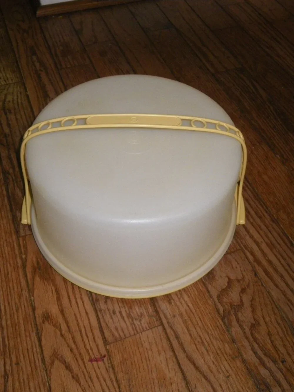 Vintage Tupperware Large Cake Holder Carrier 13” x 7”